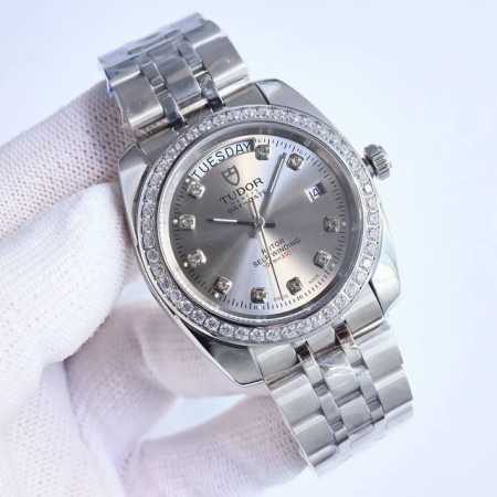 Sj出品 帝舵 Tudor R1 经典系列m23013-0022传承经典！正方形尺寸！更贴手！大器晚成！。 ［上市时间］ 2024年。 ［品质］Aaa级原板复刻 - 点击图像关闭