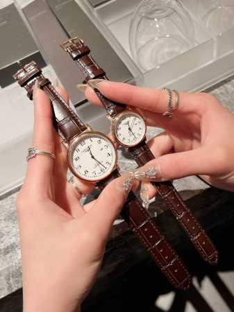 白皮 .金 .钢20浪琴-Longines 情侣对表 原装进口石英机芯 316L精钢表壳 直径男39Mm女29Mm 厚8Mm如果今天的阳光停止了它耀眼的光芒。那 - 点击图像关闭