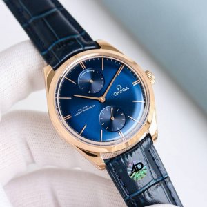 白1450 金1950重磅推出Omega 欧米茄碟飞名典系列手动机械 腕表 至臻天文台表径 40毫米，购入原版开模，历时6个月，12点位置采用动能储备功能，6点