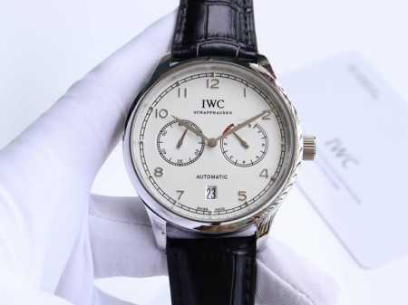 白壳 金壳 万国-Iwc 萄七 匠心制作 强烈推荐 隆重登场。简约商务的设计之下，蕴含一丝浓郁的复古情怀 机芯 搭载全自动进口机械， 走时精准，动力储备强劲 表 - 点击图像关闭