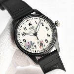 G5 工厂P全新推出 Iw328210 马克二十系列 别名：-梅赛德斯- Amg马石油F1车队特别款 资料如下： 尺寸：40* 10.68 Mm 表镜：蓝宝石水