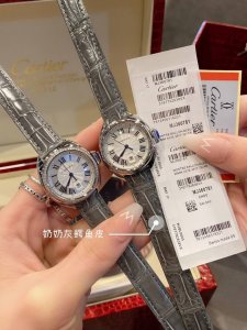新品原单货 新款miumiu珍珠项链专柜一致黄铜材质 超级有质感