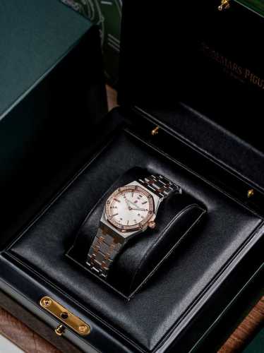 金银同价 Audemars Piguet爱彼 皇家橡树系列67651Or女士石英腕表～闪耀登场！女神百搭款，闪闪惹人爱！ 重金购入正品拆解开模，全程Cnc无死角