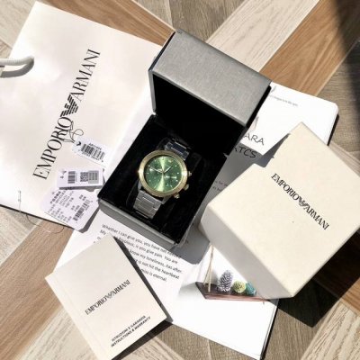 原厂阿玛尼 Armani 石英男表，专柜新款！本年度最火的男神款！Ar11454，时尚立体质感，多功能计时石英码表，进口石英机芯，时尚潮流范十足！30米生活防水