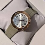 白气球 特别款，Ballon Balnc De 腕表基于原型表款的独特设计，呈现焕然一新的风格，令腕表熠熠生辉，空灵典雅，一表一码，三码合一，表径~30Mm，4