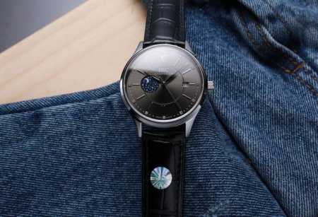 J5厂出品：白皮： . 钢带20. 本品均已严格经过防水压力测试，防水可达120米 Iwc万国表 柏涛菲诺系列 采用简洁的大三针布局，9点位置巧妙设计为一枚圆形 - 点击图像关闭