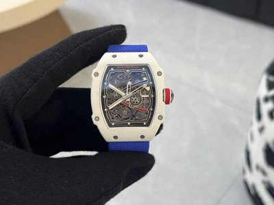 Richard Mille 理查米尔 Rm67-02 男士系列超薄一体机芯，原装数据 12点发条轮超大动能储存，六点位原装摆陀 自动上弦腕表，酒桶表壳以Rich