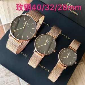 原单品质 ！ 天猫正品 185！ Dw Daniel Wellington 丹尼尔 惠灵顿 超薄表盘，有白盘、黑盘，玫壳，银壳可选，表径~男款40Mm，女款32