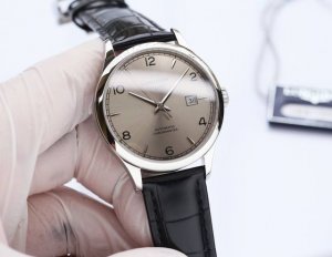 台湾厂出品 白 . 金50.. 本品均已严格经过防水压力测试 防水可达 米 此款出货都以三码合一的形式出货 退换均以三码合一进出 望多理解 台湾厂出品 浪 琴