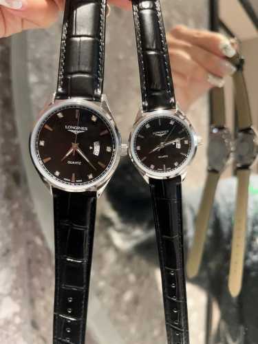 白壳 玫 钢带加20 实物拍摄 品牌： 浪琴-Longines 类型：情侣对表 表壳：316精钢 做工优质 表带：进口小牛皮 316精钢 两种可选 机芯：进口石