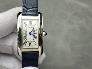 Tank AméRicaine De Cartier Small Size : L35Mm W20Mm Tank AméRicaine腕表 卡地亚 美式 长方形