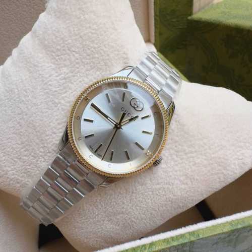 360 探索2025早春古驰G-Timeless 石英系列。表径29Mm，表盘缀饰低调内敛的互扣式双G和Gucci字母标识，诠释时尚型格。不绣钢间电Pvd表带表