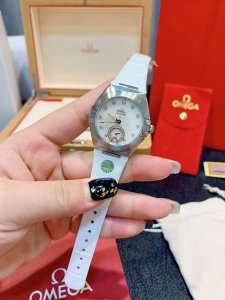批银 .玫 .带钻50 独家实拍，认准品质与细节 欧米茄星座全新女士腕表 第五代 台湾厂机械高版本全面到货原版一比一精制而成 超级爆星推荐 欧米茄星座系列腕表隽