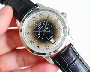 白壳 金壳 原版开模 百达翡丽 银河系列耗时长达八个月 超薄男士自动机械腕表 采用日本进口原装9015机芯 每小时振频 0次 零返修质量 直径40Mm原装尺寸