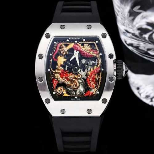 Richard Mille 理查米尔 Rm057 成龙盘龙陀飞轮腕表大胆运用全新性能的材质，延续奢华精致的时间艺术，将先进科技与精湛手工工艺完美融合，耗费无数个
