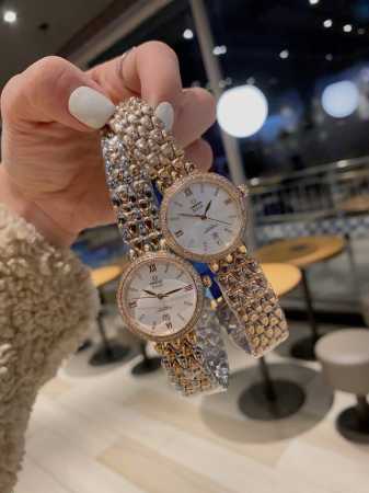 白 金 钻+30 欧米茄 Omega 精品女神水滴系列腕表 精致唯美的设计 让您的美丽无处不在 也将华丽与经典融合 创造出惊艳巨作 表盘清新淡雅 色彩的格调将华 - 点击图像关闭