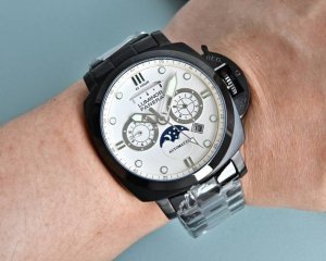 白 黑 升级版 最高版本 沛纳海 动能储备日月星辰显示 意大利皇家海军指定 专用表 以精密机械及卓越品质著称 原装进口多功能9100全自动机芯 拥有 月份 星期