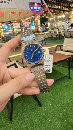 调价 金+30 独家原单到货原单品质三码合一～非市场普通品质认准细节三码合一开关生耳 最新款，T137 最新款。 秉持创新源于传统的品牌理念，天梭表推出一款配备 - 点击图像关闭
