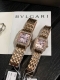 白 金 钻20卡地亚复古山度士系列中号尺寸：宽度26Mm长度36Mm 小号尺寸：宽度21Mm长度28Mm进口石英机芯，316L精钢表壳表链。蓝晶石表冠！淬火钢蓝
