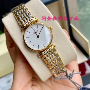 原盒:50 带保卡 超薄4Mm～浪琴嘉岚系列-优雅奢华女士石英腕表，～24Mm表径，浪琴嘉岚体现了以飞翼沙漏标志而闻名于世的浪琴品牌最古老的制造美学，独特设计的