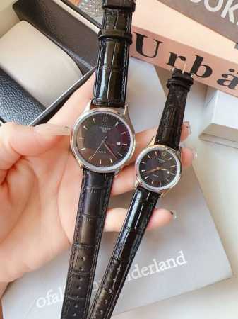 最新白 .金 .钢20 天梭tissot 全新卡森臻我系列情侣对表隆重登场寓意每时每刻做真实的自己。每一种身份，皆是兴之所至。每一年真我，都独具魅力。佩戴卡森臻 - 点击图像关闭