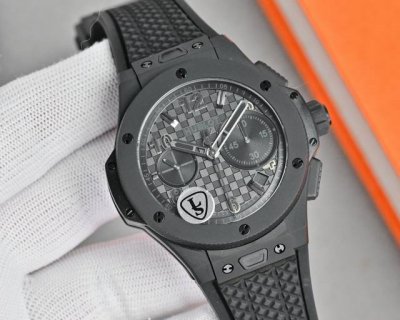 统一价： Ls .Factory 出品 宇舶表Big Bang 431.Om.1338.Rx 系列 20周年纪念款 1、原版新开模43 毫米表壳 市场版本44毫