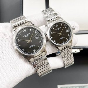 同价 浪琴-Longines 情侣款大三针设计，尊贵大气，绅士风范，卓越品质，热卖全城。采用日本8215全自动机械机芯，顶级316精钢表壳，蓝宝石镜面，进口小牛