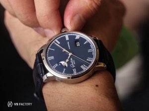 V9格拉苏蒂原创议员1-36-04款原装开模副本，突破了市场版本日历无法双跳的Bug，3D打印开模立体月相盘 非平面 ，同步原装尺寸40Mm*12Mm，配件均可