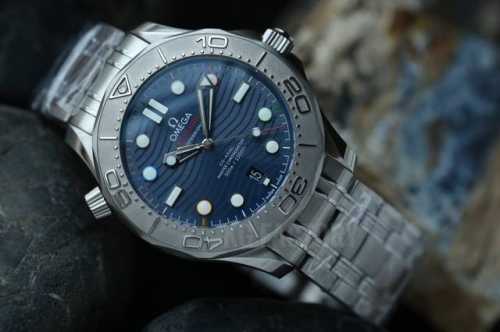 Kg出品 Kg厂重磅推荐！2022 北京冬奥会纪念版。 欧米茄 Omega 海马300米系列kt9 腕表，采用进口316L精钢打造而成。表盘亦以抛光陶瓷制成，饰