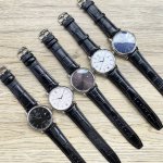 万国 Iwc 波涛系列 精品男士腕表，经典大三针设计，尊贵大气，绅士风范，卓越品质，热卖全城。采用全自动机械机芯，顶级316精钢表壳，进口小牛皮表带，矿物质超强