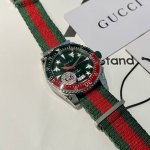 白壳 金壳 升级版 原单品质 值得信赖 古驰 Gucci新款中性潜水表 加入星星蜜蜂等元素点缀表盘 时尚不失大气 男女皆宜 40 Mm表径 应用不锈钢材质 经缎