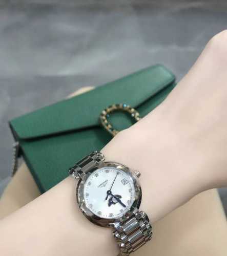 Longines浪琴 心月系列 石英机芯 月相镶钻 女表 瑞表 30.5Mm 贝母色表盘 精钢表壳 精钢表带