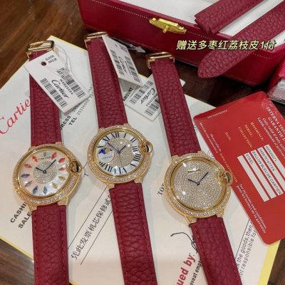 New今年大火的枣红荔枝纹皮热烈又庄重 最火爆的色系 具有丰收喜庆之意 完美的治愈色 很气质的颜色，荔枝纹皮饱和度恰到好处，细腻的羊皮戴上手超级柔软舒适关键是超