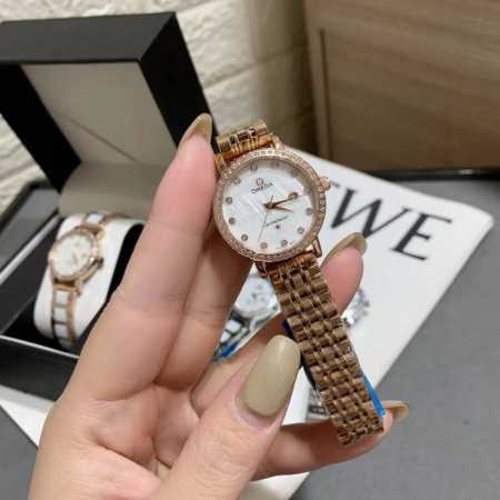 玫+20钢带20陶瓷40 欧米茄女表 原装进口石英机芯 矿物质玻璃镜面 316L精钢表壳 直径男40Mm女30Mm 厚8Mm 如果今天的阳光停止了它耀眼的光芒。 - 点击图像关闭