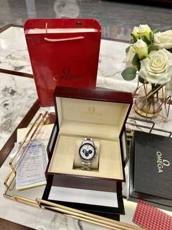 配图片同款 Omega欧米茄超霸男表，原单品质全钢材质、蓝宝石镜面、进口机械机芯 ，传承了优雅大方的设计，搭配亮色系表盘，彰显出大方之美。，尺寸：43Mm，店内 - 点击图像关闭