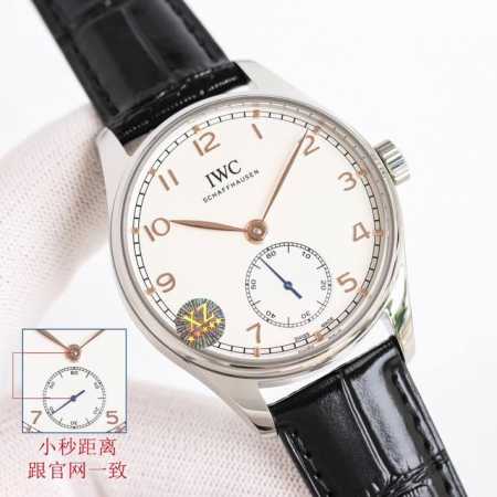 绅士独特 : 白 .金 Gr Factory 市场最高版本 万国iwc葡萄牙自动小三针系列腕表！ 1表径40.4毫米，机芯采用定制机82200自动机械。 2惟妙 - 点击图像关闭