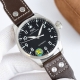 Iwc 万国 空中霸主 大飞 大飞行员 系列。43Mm 狂野阳刚的设计，霸气侧漏。细腻温柔的工艺，炉火纯青。两者相辅---刚柔并济，虎啸猿啼。 1 表壳 宽厚的