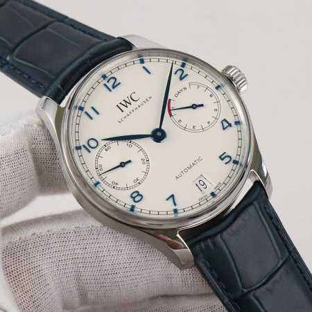Factory 墙裂推荐 销量神器 V5升级版 Iwc万国葡7－葡萄牙系列七日链 ！1搭载定制版C.52010自动机械机芯！2独立小秒针，真动能指示！3蓝宝石玻 - 点击图像关闭