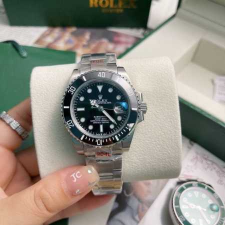 劳力士-ROLEX潜航者水鬼系列，经典与耐看的风格，彰显男士高贵优雅的独特魅力，让佩戴者腕间增添精致与典雅高贵的气质，316精钢做工精致完美，钢带折叠保险扣日历 - 点击图像关闭