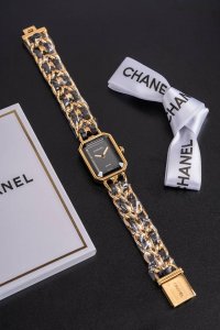 330“最新版本”香奈儿 Chanel PremièRe Rock腕表！这应该是中古表的天花板了 premièRe腕表的八角形轮廓与巴黎芳登广场的形状如出一辙。