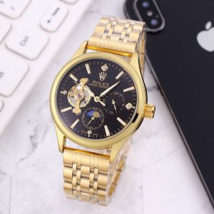 钢： ，皮： ，劳力士一Rolex九飞轮全自动日月星辰机械，6字位白天走时 太阳 晚上走时 月亮 [月亮]蕴含最优质的材料与一丝不苟的工艺！超强矿物质玻璃，真空
