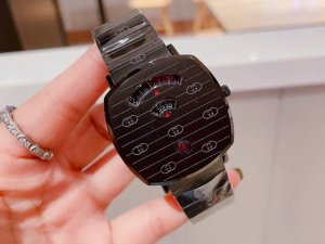 玫金 古驰35Mm 38Mm 古驰-Gucci中性款 原单品质 Disney X Gucci Grip系列腕表 Disney X Guccidisney、精钢表