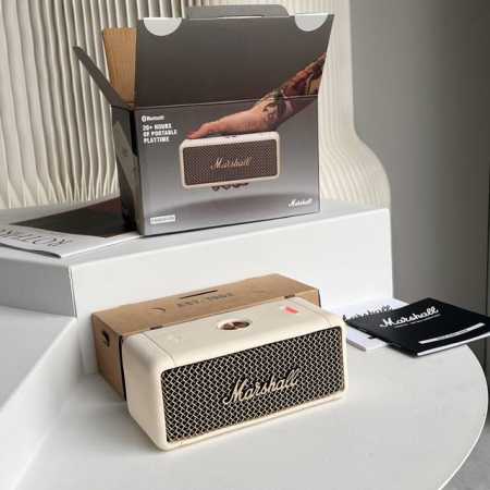 380。专柜版…….米白色Marshall Emberton马歇尔蓝牙音箱防水便携音响重低音炮小钢炮 紧凑精悍 狂野响亮 逾20小时无线续航 Emberton是 - 点击图像关闭