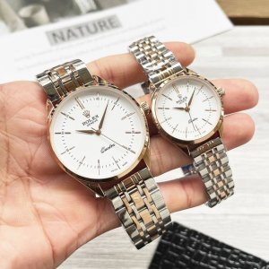 白壳: 、金壳: 、钢带20 劳力士 情侣腕表 原装进口石英机芯 矿物质玻璃镜面 316L精钢表壳 直径男40Mm女30Mm 厚8Mm如果今天的阳光停止了它耀眼 白壳: 、金壳: 、钢带20 劳力士 情侣腕表 原装进口石英机芯 矿物质玻璃镜面 316L精钢表壳 直径男40Mm女30Mm 厚8Mm如果今天的阳光停止了它耀眼