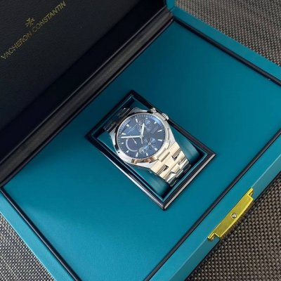 江诗丹顿 纵横四海多功能腕表 高雅绅士 尊贵非凡最强地表 名扬四海内 纵横表丛中 表壳 腕表尺寸42Mmx13.5Mm 高辨识度的马耳他八齿形圈口经典非凡 难度