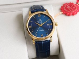 碟飞直批P：白 金玫 ，钢带+20 欧米茄-Omega 碟飞系列 男士腕表 字面与正品一致，弧面时刻丁高清矿物质水晶镜面，更高清历时9个月多次纠正升级，打造1: