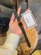 古驰中古表 “小小电视机”像极了小时候的黑白电视，四方正正，极简主义者。简约即高级！黑银实属甜酷，很难不爱。全表镜面太高级。22mm中性极简Ins风，无需多加修