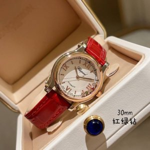 红绿钻 快乐钻Happy Diamonds 30Mm 作为萧邦最门热最畅销的系列一以直细腻的手法诠释萧邦志标性灵动钻的石概念，此系列作柔品美而时尚，新款快乐钻的