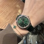 劳力士 Rolex 1970‘S Vintage 中古品限量系列腕表。善于将复古元素和时下流行巧妙融合，打造独树一帜的品牌风格。温柔的金色表盘、释放出了优雅大方