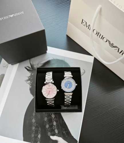 Armani石英女表，满天星内圈，经典设计全新演绎精彩，时尚气质风，令众多小仙女一见倾心，上手优雅大方，316精钢表带，双按蝴蝶扣，表径~32Mm～～绝对好评#